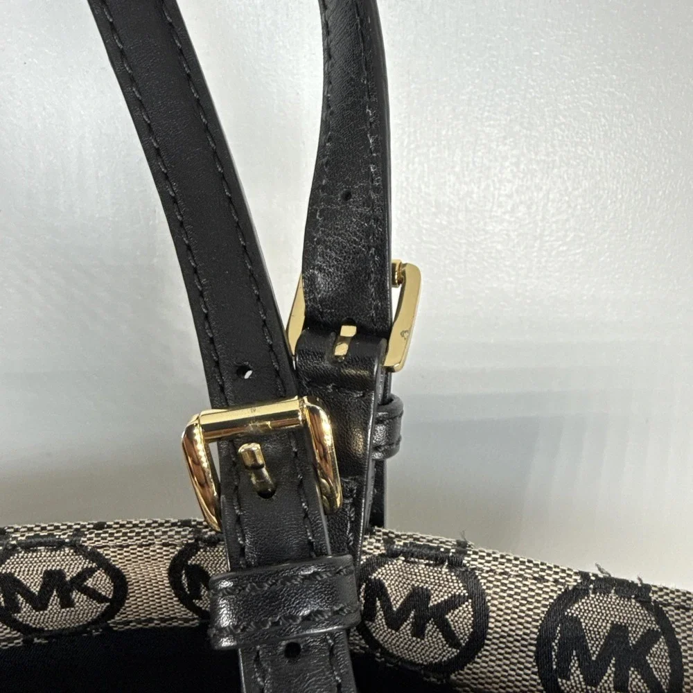 Michael Kors Jet Set Beige & Black Monogram Tote Bag - Picture 7 of 16